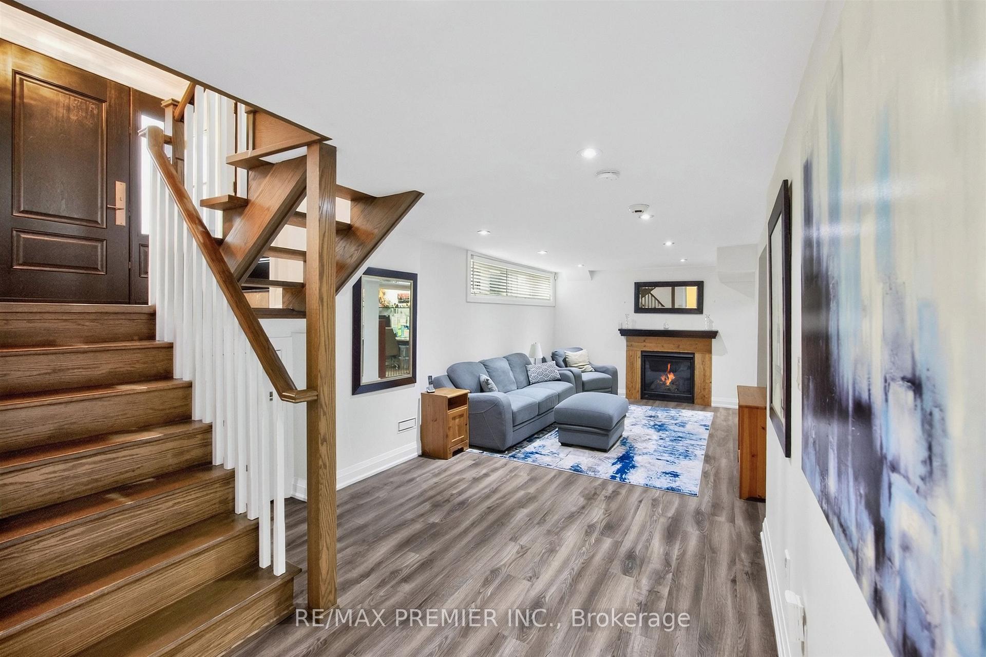 Photo 25 of 31 Malaren Road, Vaughan, Maple — HOMEH