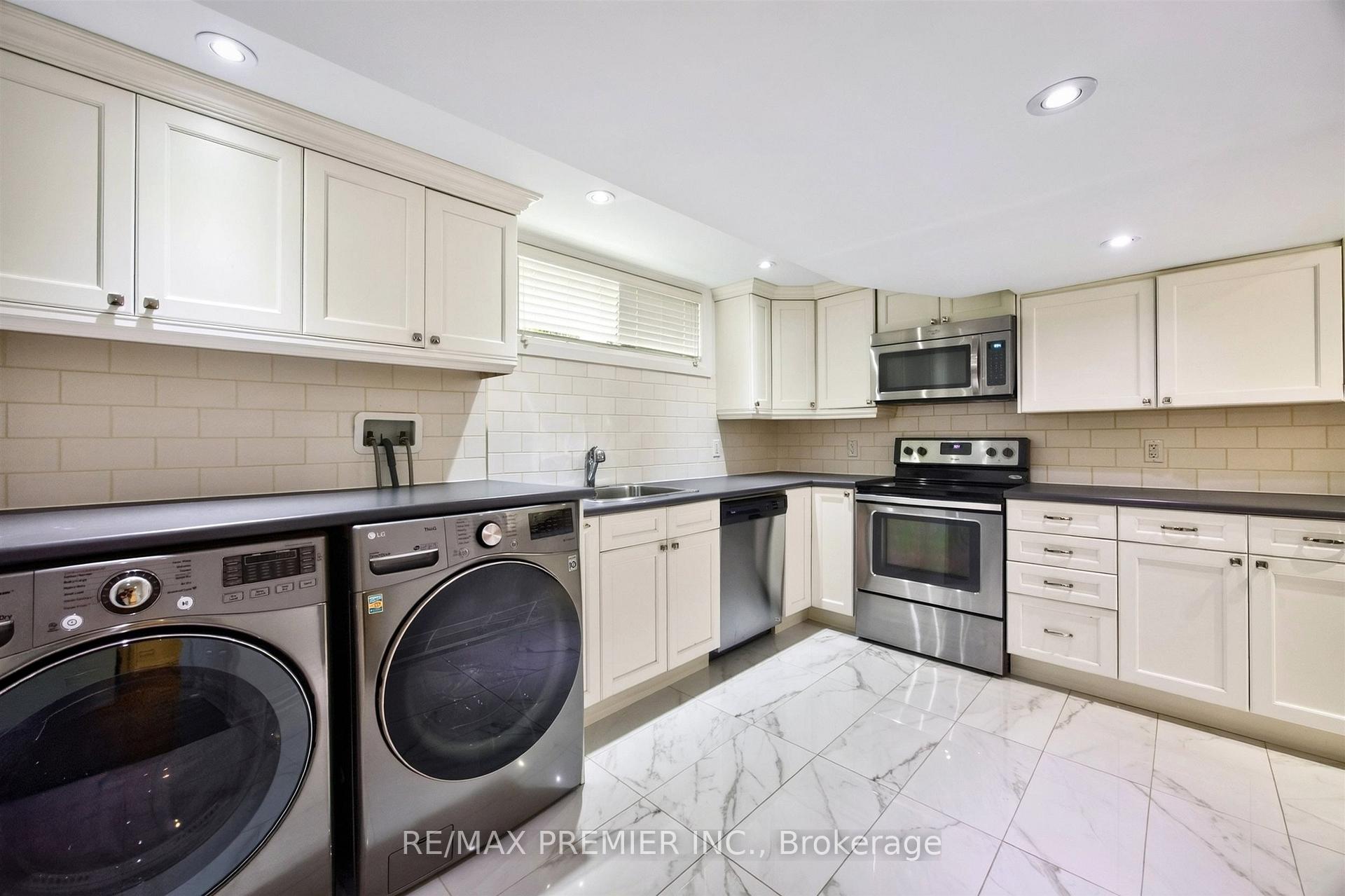 Photo 27 of 31 Malaren Road, Vaughan, Maple — HOMEH
