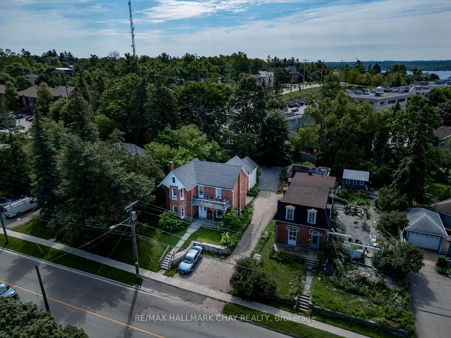 Photo 4 of 9 Penetang Street, Barrie, Codrington — HOMEH