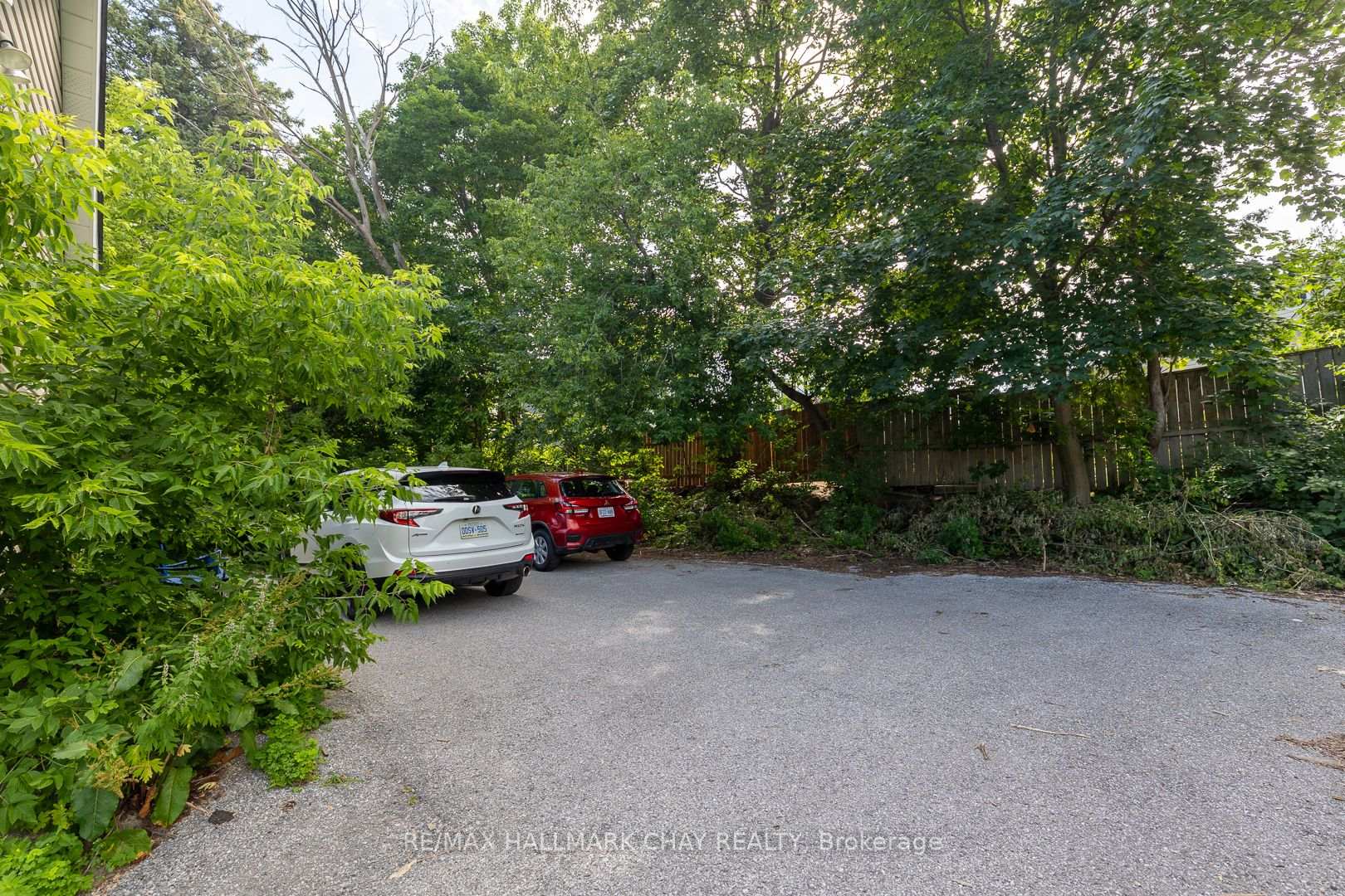 Photo 13 of 9 Penetang Street, Barrie, Codrington — HOMEH
