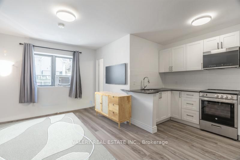 Photo 5 of Unit B8, 608 Church Street, Toronto, Church-Yonge Corridor — HOMEH