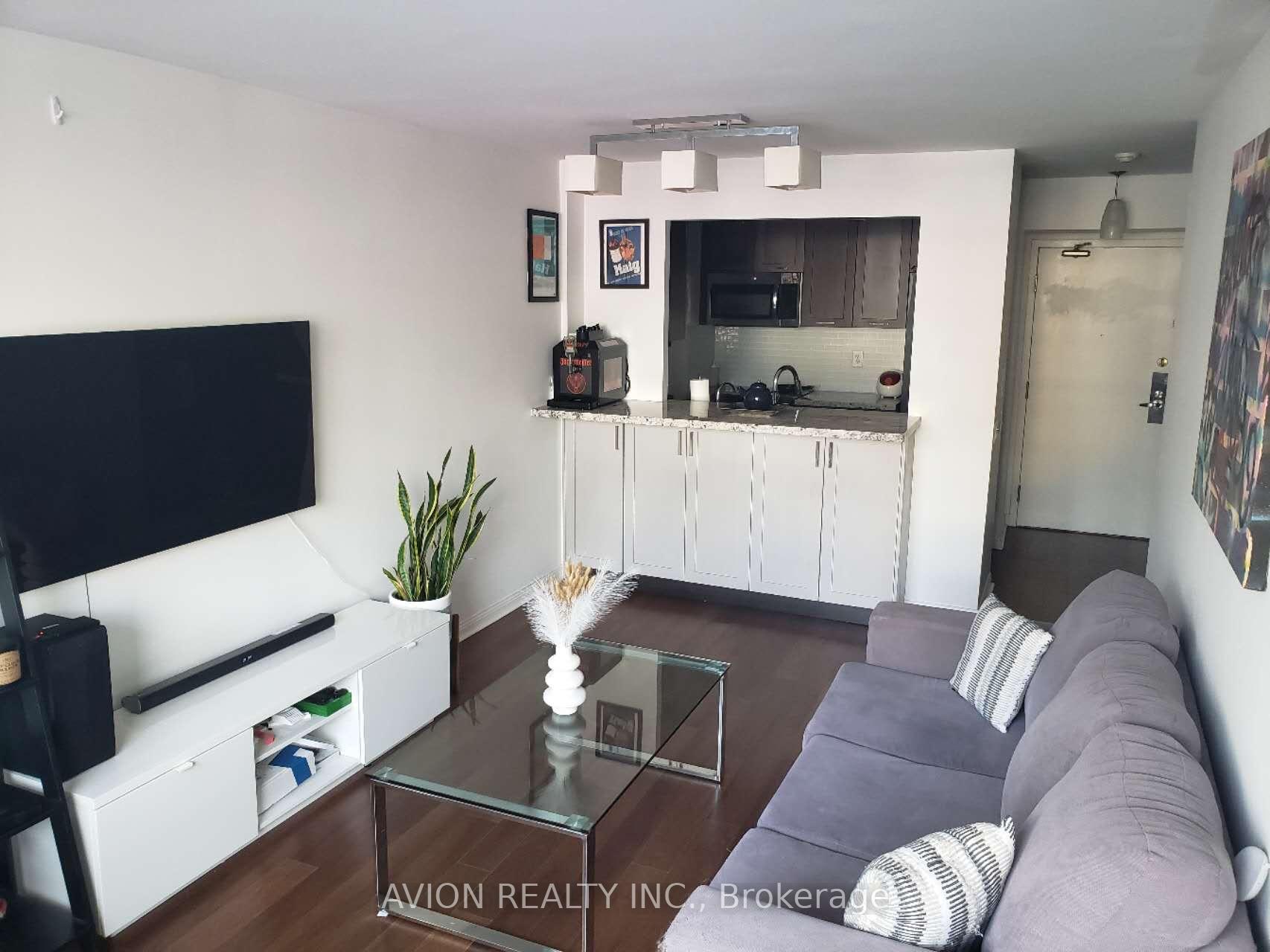 Photo 2 of Unit 515, 5 Rosehill Avenue, Toronto, Rosedale-Moore Park — HOMEH