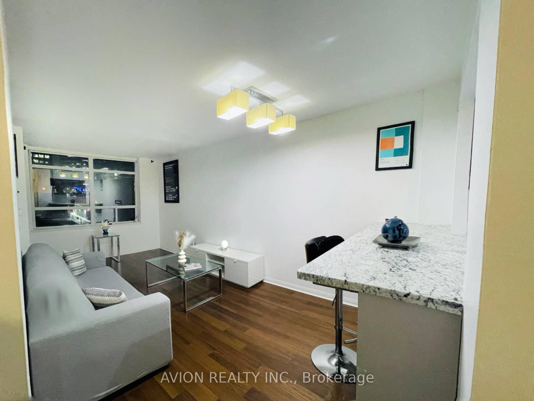 Photo 6 of Unit 515, 5 Rosehill Avenue, Toronto, Rosedale-Moore Park — HOMEH