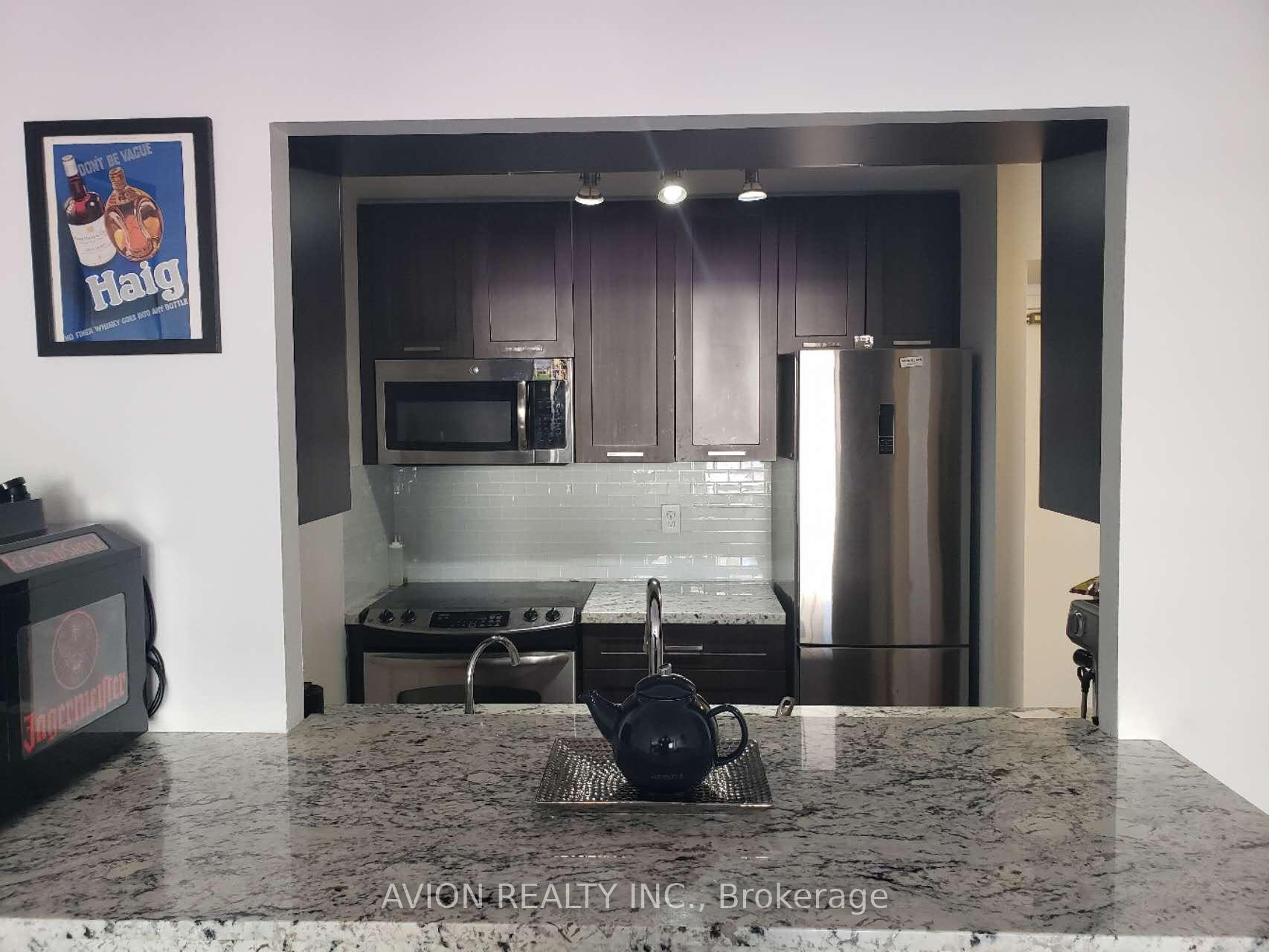 Photo 14 of Unit 515, 5 Rosehill Avenue, Toronto, Rosedale-Moore Park — HOMEH