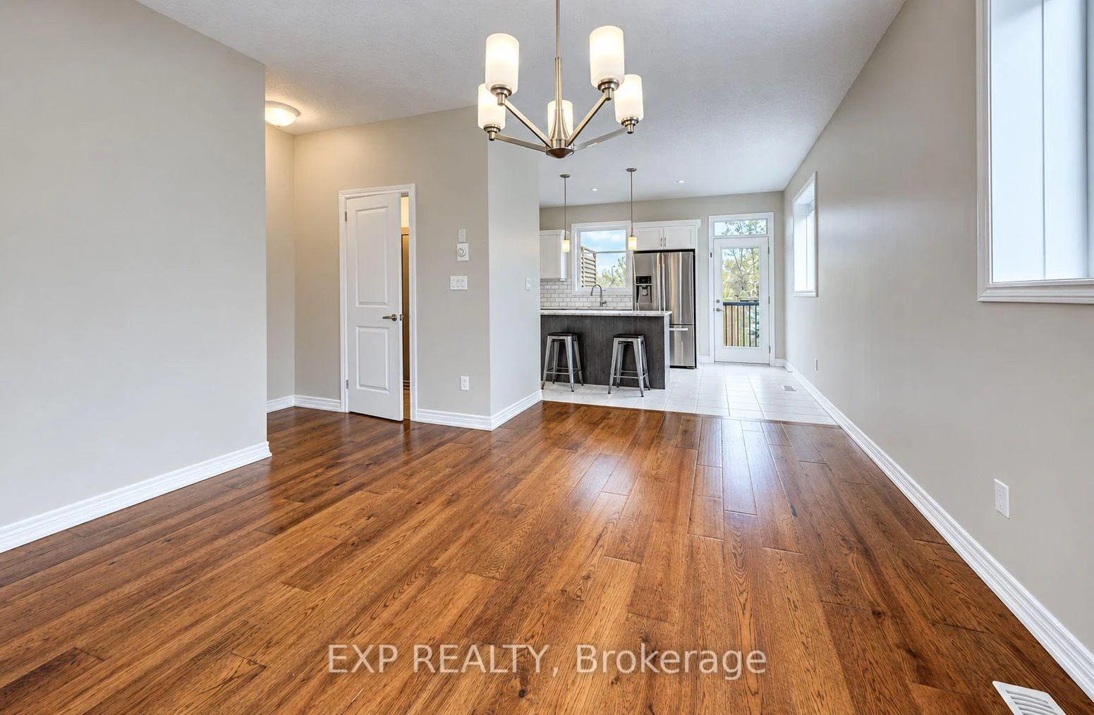 Photo 10 of Unit 12, 30 Balmoral Street, Brant, Paris — HOMEH