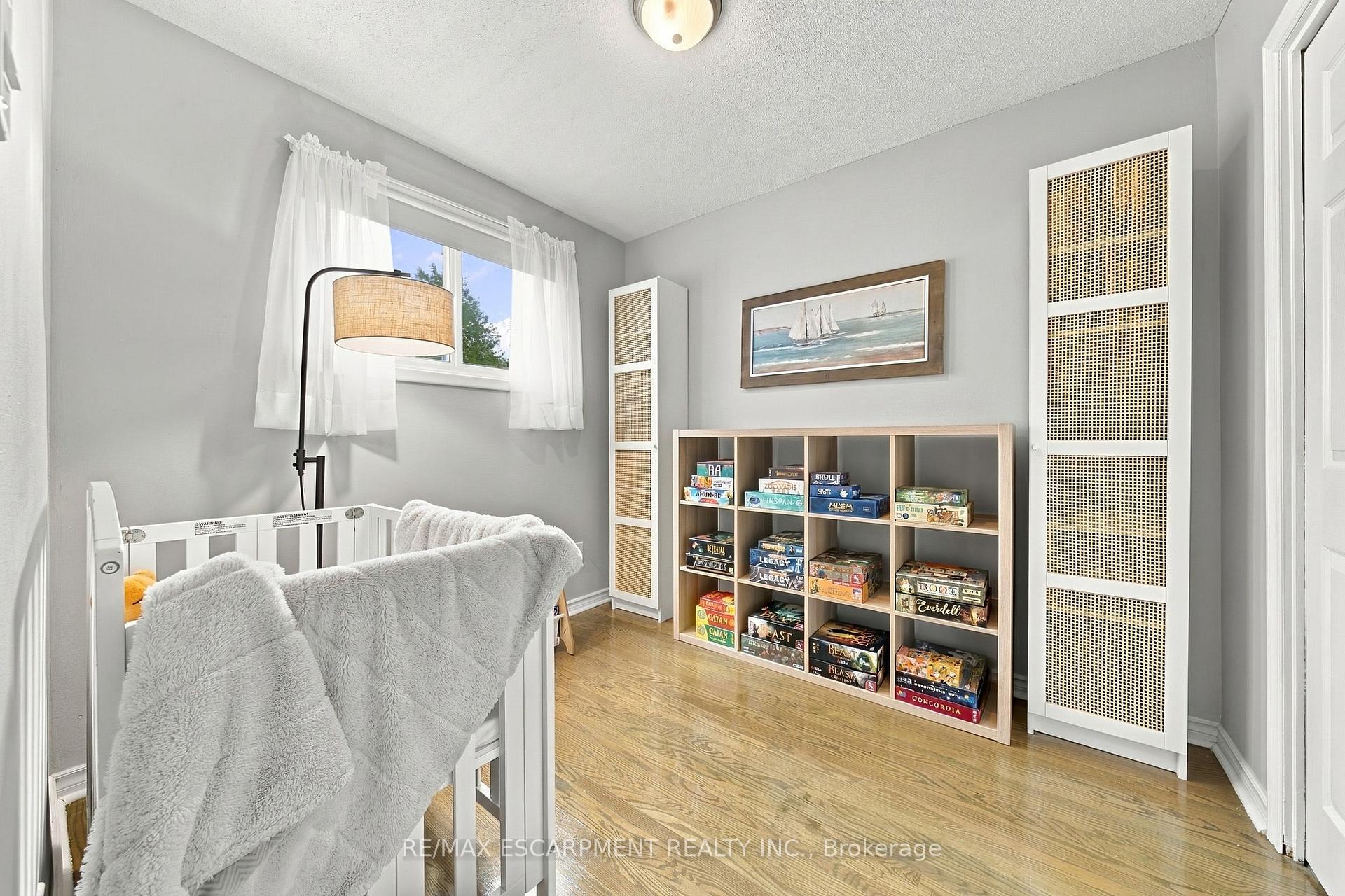 Photo 11 of 429 Limeridge Road W, Hamilton, Rolston — HOMEH