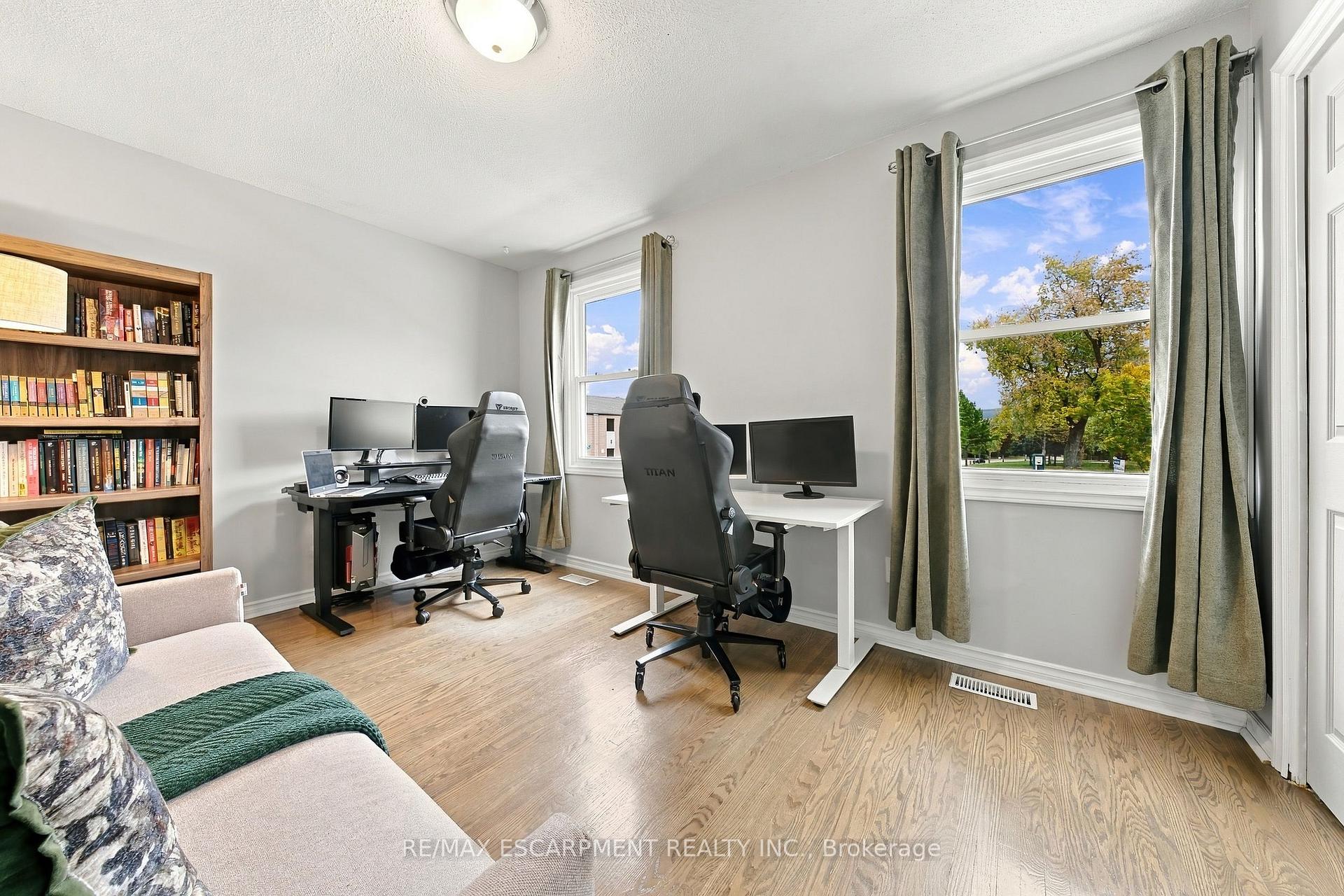 Photo 12 of 429 Limeridge Road W, Hamilton, Rolston — HOMEH