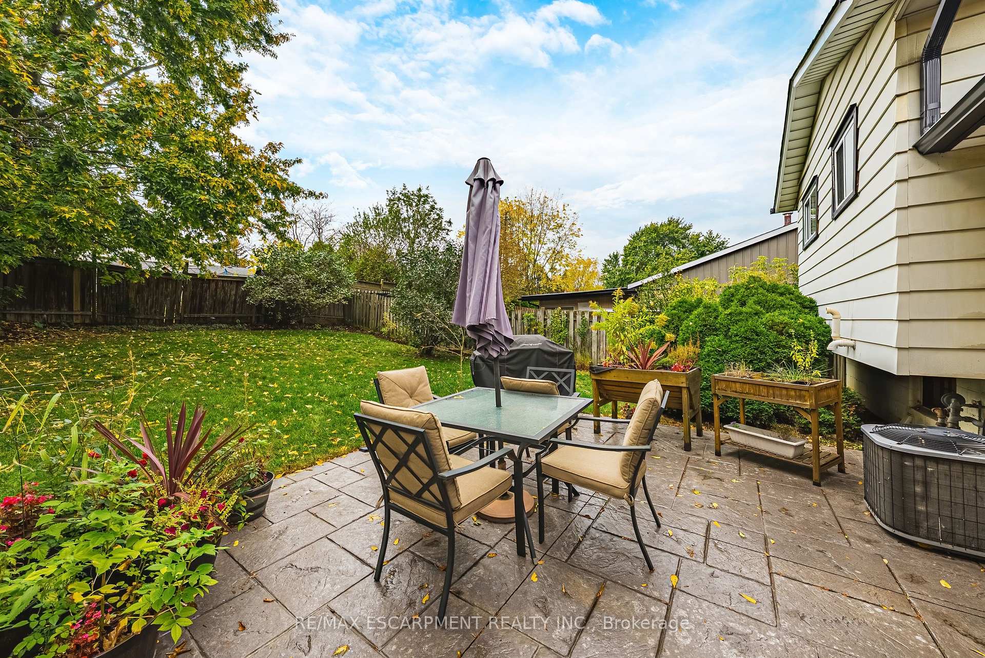 Photo 17 of 429 Limeridge Road W, Hamilton, Rolston — HOMEH