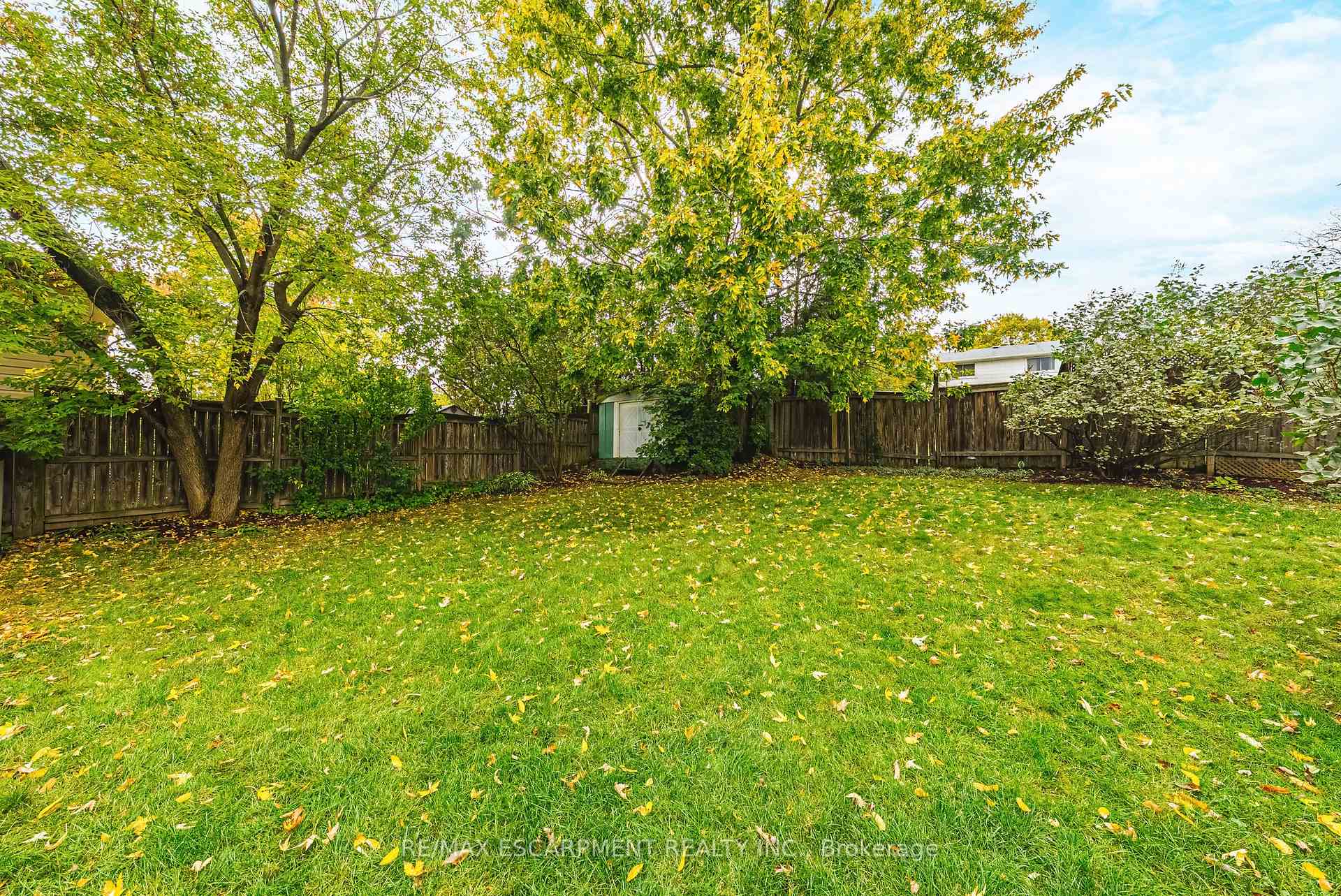 Photo 18 of 429 Limeridge Road W, Hamilton, Rolston — HOMEH