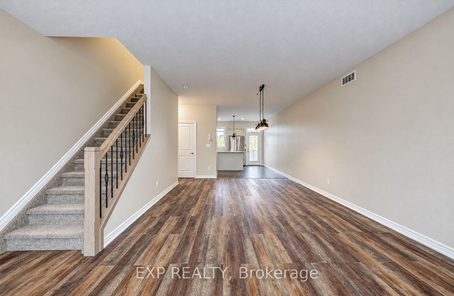 Photo 4 of Unit 11, 30 Balmoral Street, Brant, Paris — HOMEH