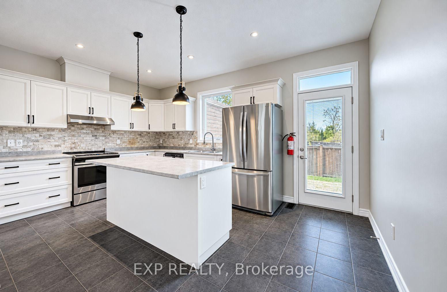 Photo 7 of Unit 11, 30 Balmoral Street, Brant, Paris — HOMEH