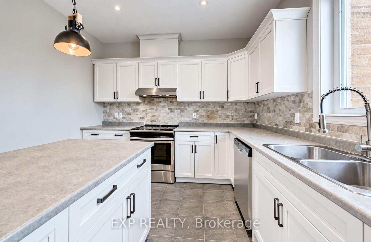 Photo 9 of Unit 11, 30 Balmoral Street, Brant, Paris — HOMEH