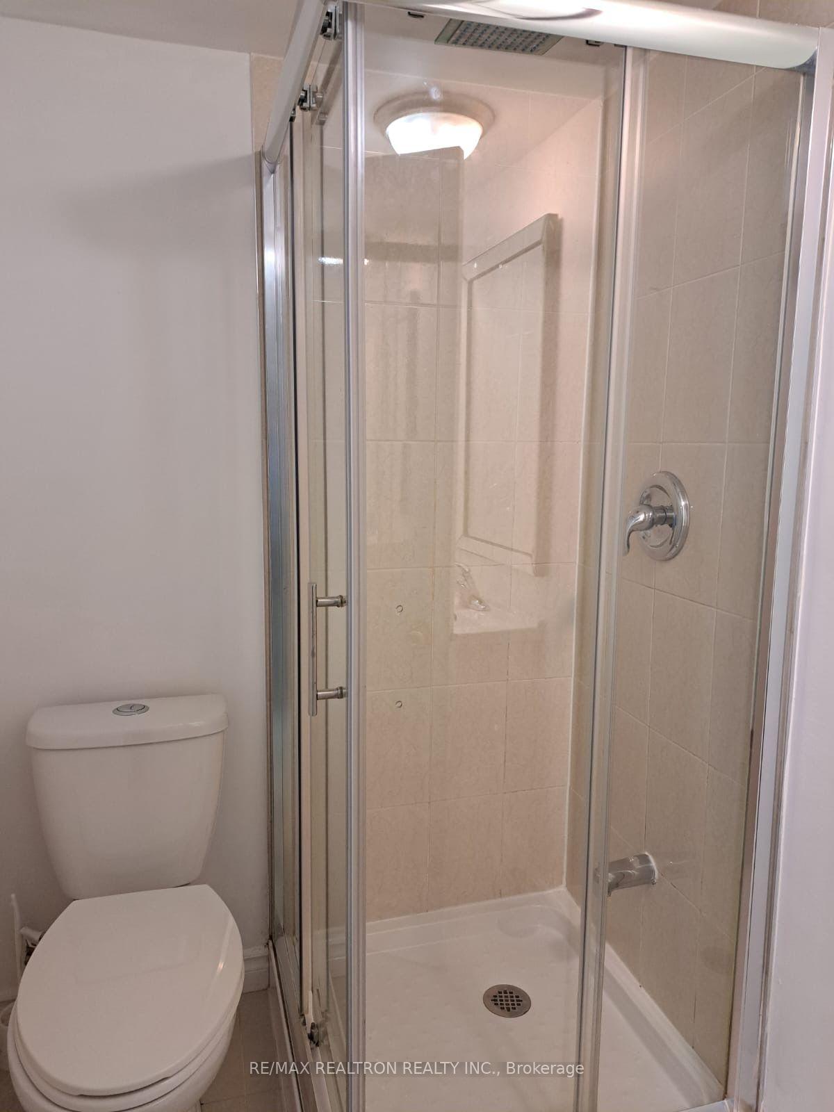 Photo 10 of 94 Shirrick Dr., Richmond Hill, Jefferson — HOMEH