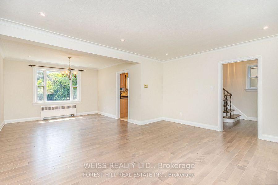 Photo 3 of 65 Prince Charles Drive, Toronto, Englemount-Lawrence — HOMEH