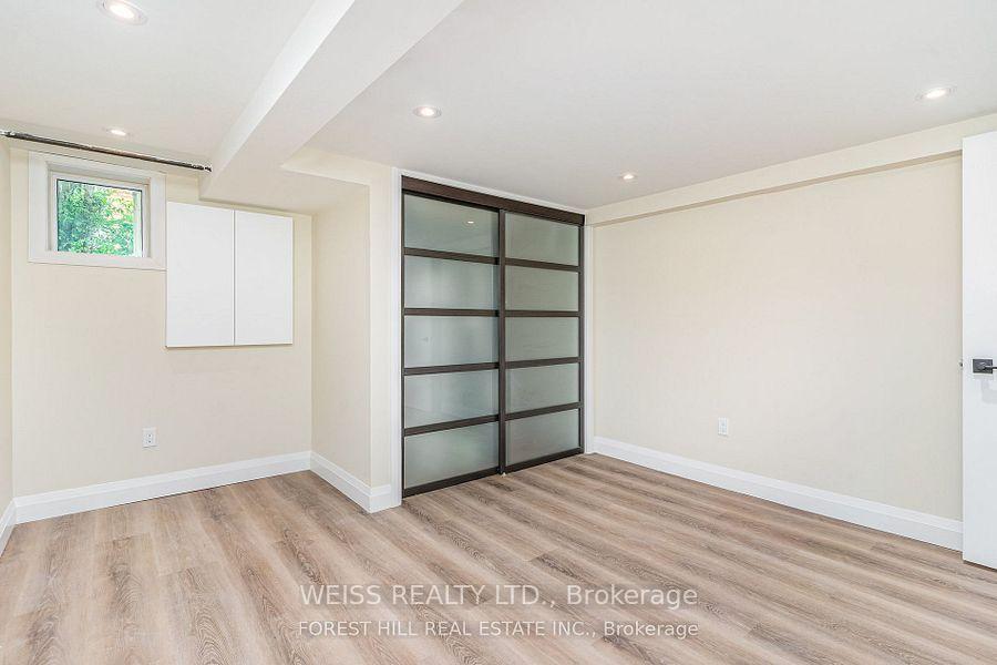 Photo 10 of 65 Prince Charles Drive, Toronto, Englemount-Lawrence — HOMEH