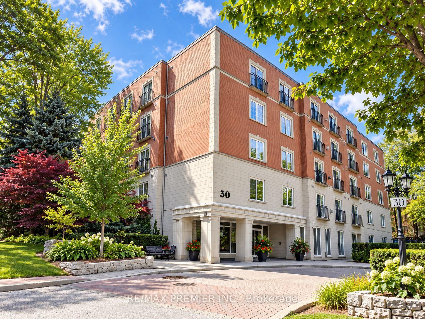 Photo 1 of Unit #301, 30 Anglesey Boulevard, Etobicoke, Edenbridge-Humber Valley — HOMEH