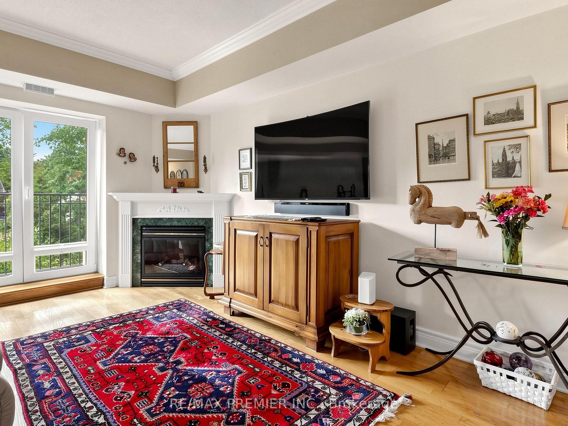Photo 9 of Unit #301, 30 Anglesey Boulevard, Etobicoke, Edenbridge-Humber Valley — HOMEH