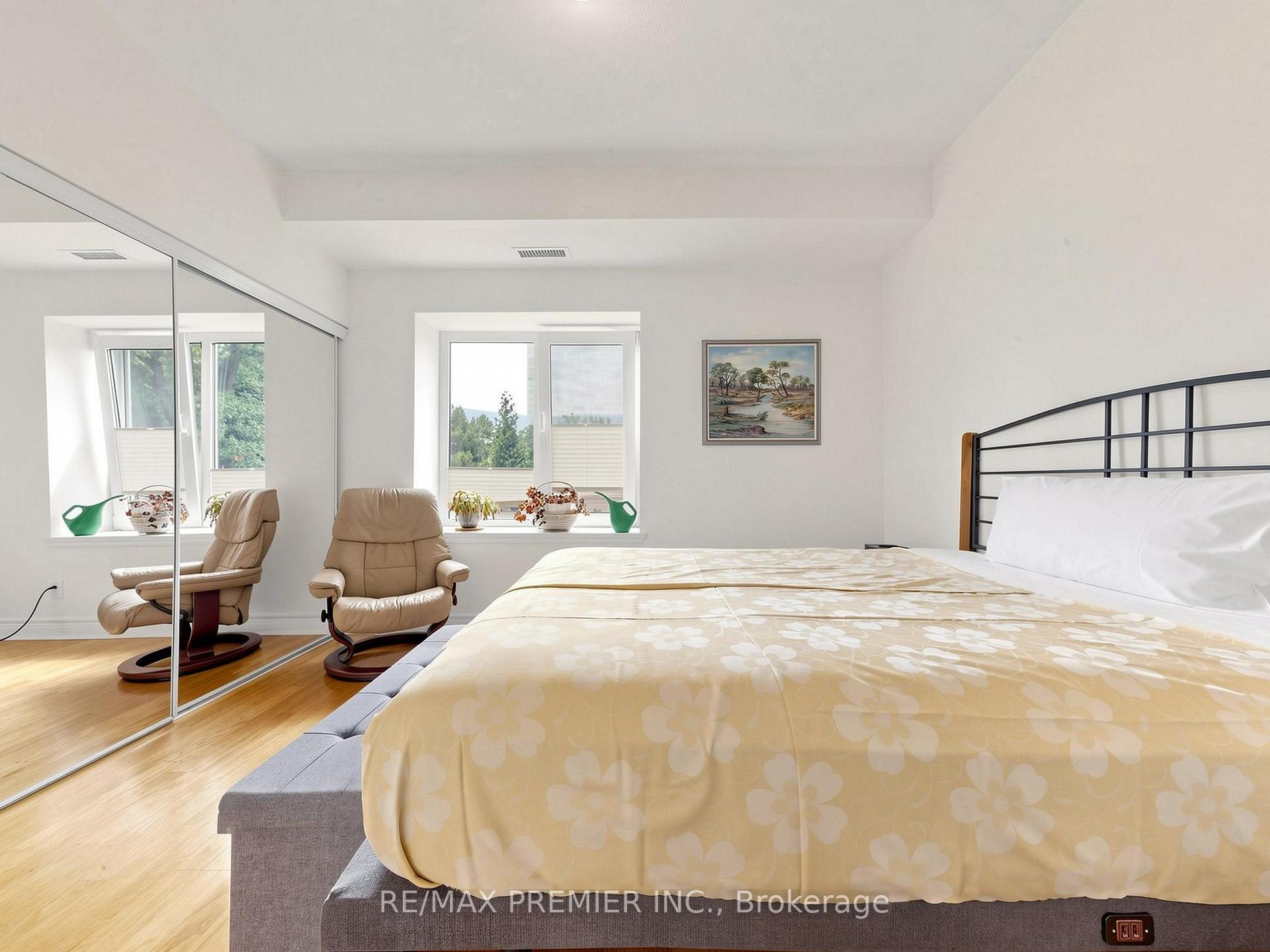 Photo 23 of Unit #301, 30 Anglesey Boulevard, Etobicoke, Edenbridge-Humber Valley — HOMEH