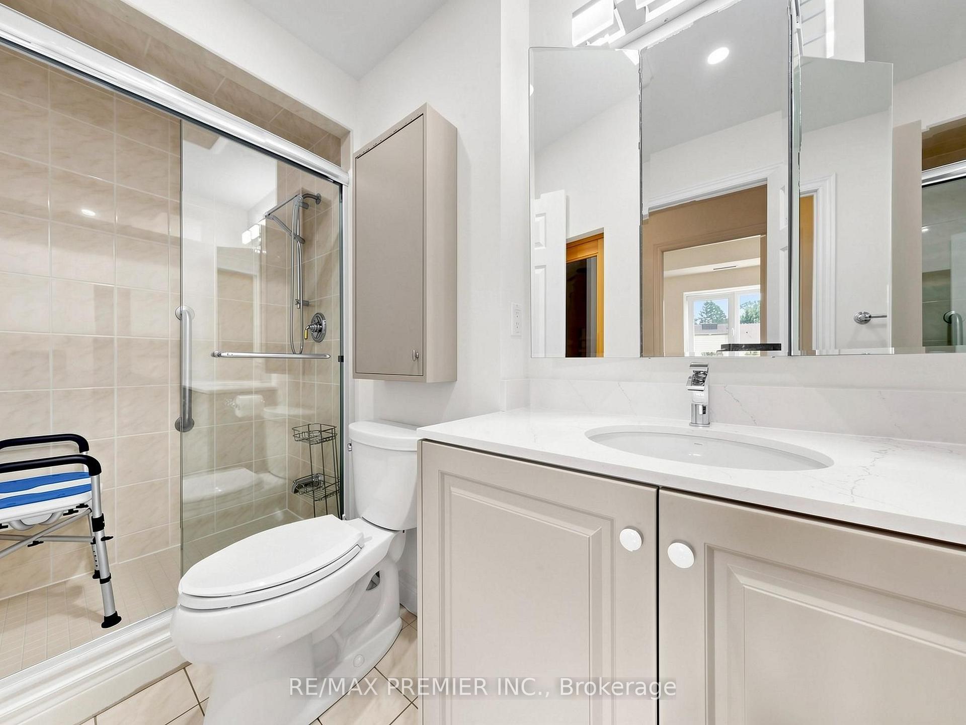 Photo 24 of Unit #301, 30 Anglesey Boulevard, Etobicoke, Edenbridge-Humber Valley — HOMEH