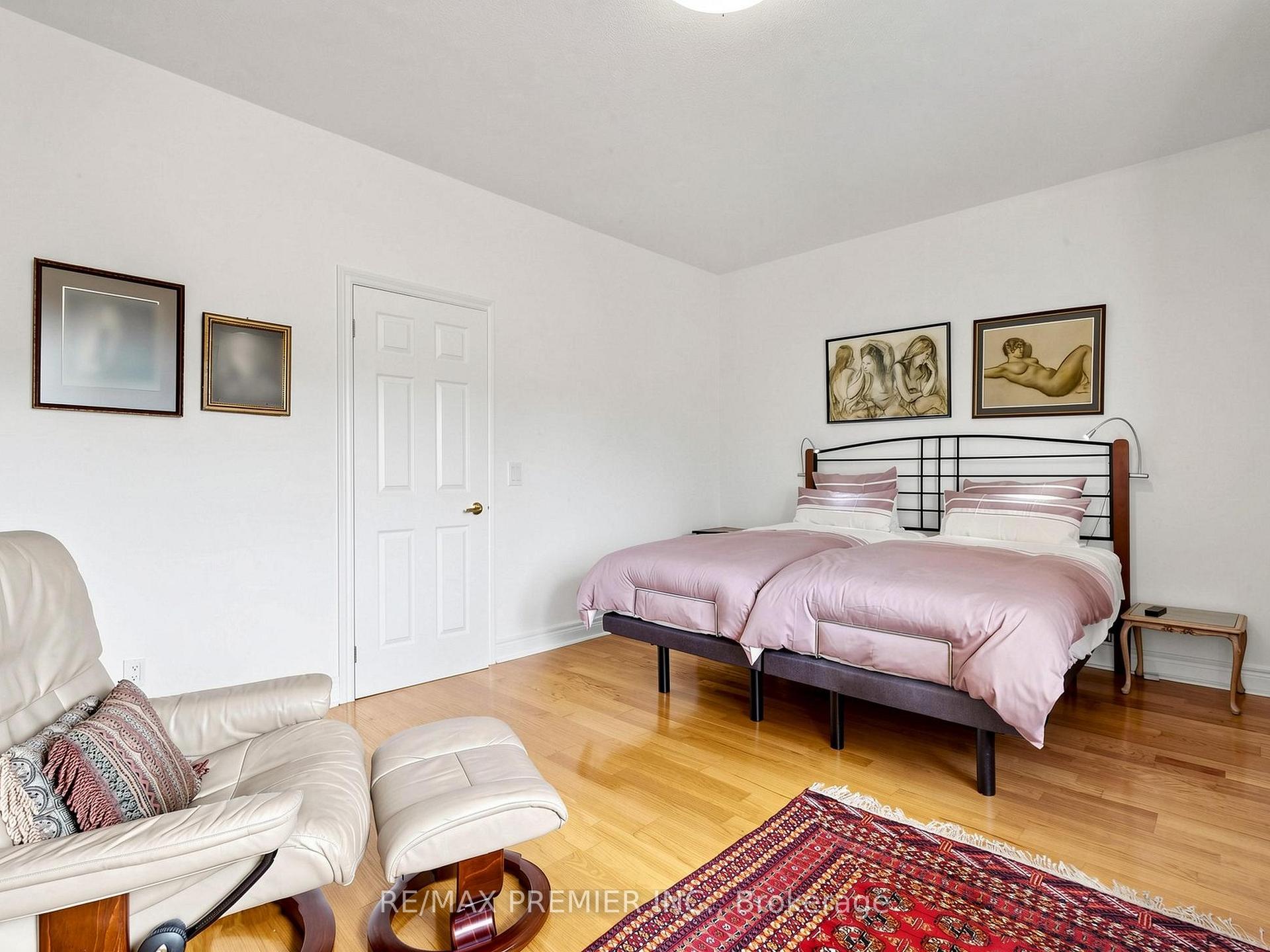 Photo 29 of Unit #301, 30 Anglesey Boulevard, Etobicoke, Edenbridge-Humber Valley — HOMEH