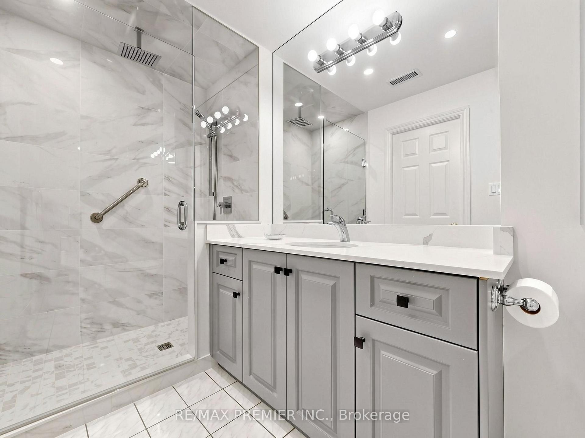 Photo 33 of Unit #301, 30 Anglesey Boulevard, Etobicoke, Edenbridge-Humber Valley — HOMEH