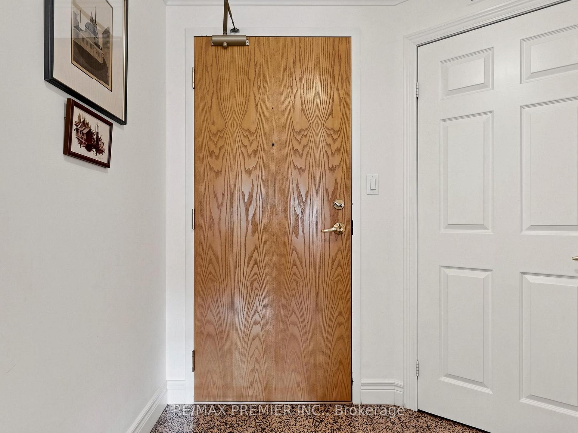 Photo 39 of Unit #301, 30 Anglesey Boulevard, Etobicoke, Edenbridge-Humber Valley — HOMEH