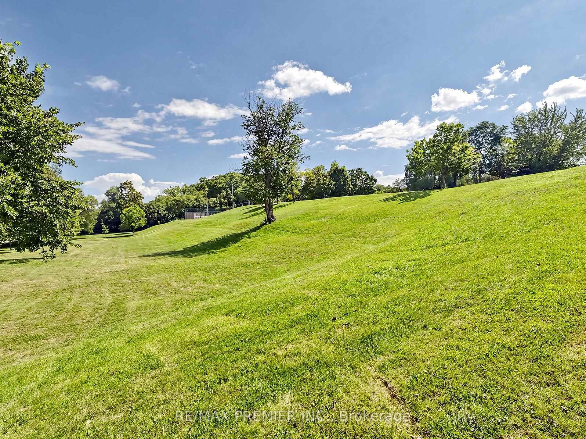Photo 44 of Unit #301, 30 Anglesey Boulevard, Etobicoke, Edenbridge-Humber Valley — HOMEH