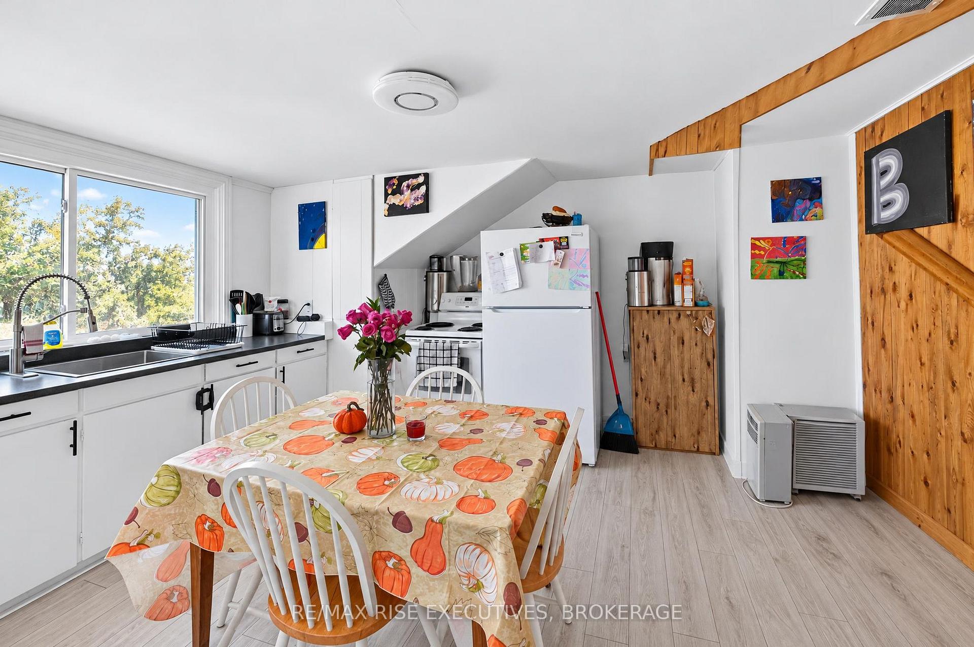 Photo 12 of 10-12 Manitou Crescent, Loyalist, Amherstview — HOMEH