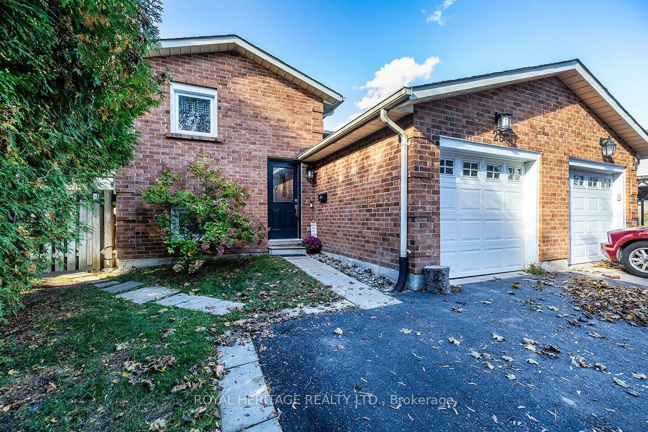 Photo 3 of 26 Hartsfield Drive, Clarington, Courtice — HOMEH