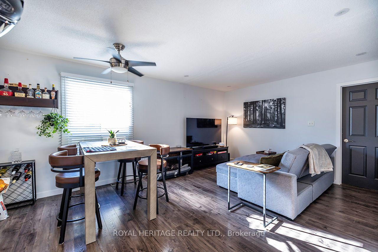 Photo 5 of 26 Hartsfield Drive, Clarington, Courtice — HOMEH