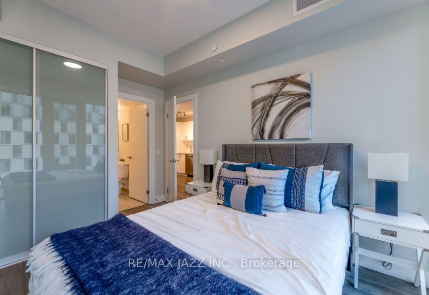 Photo 5 of Unit 918, 80 Bond Street E, Oshawa, O'Neill — HOMEH