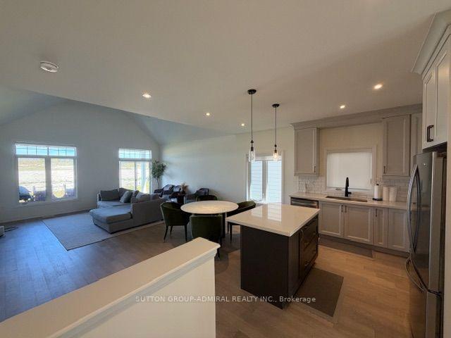 Photo 8 of 40 Sandhill Crane Drive, Wasaga Beach — HOMEH