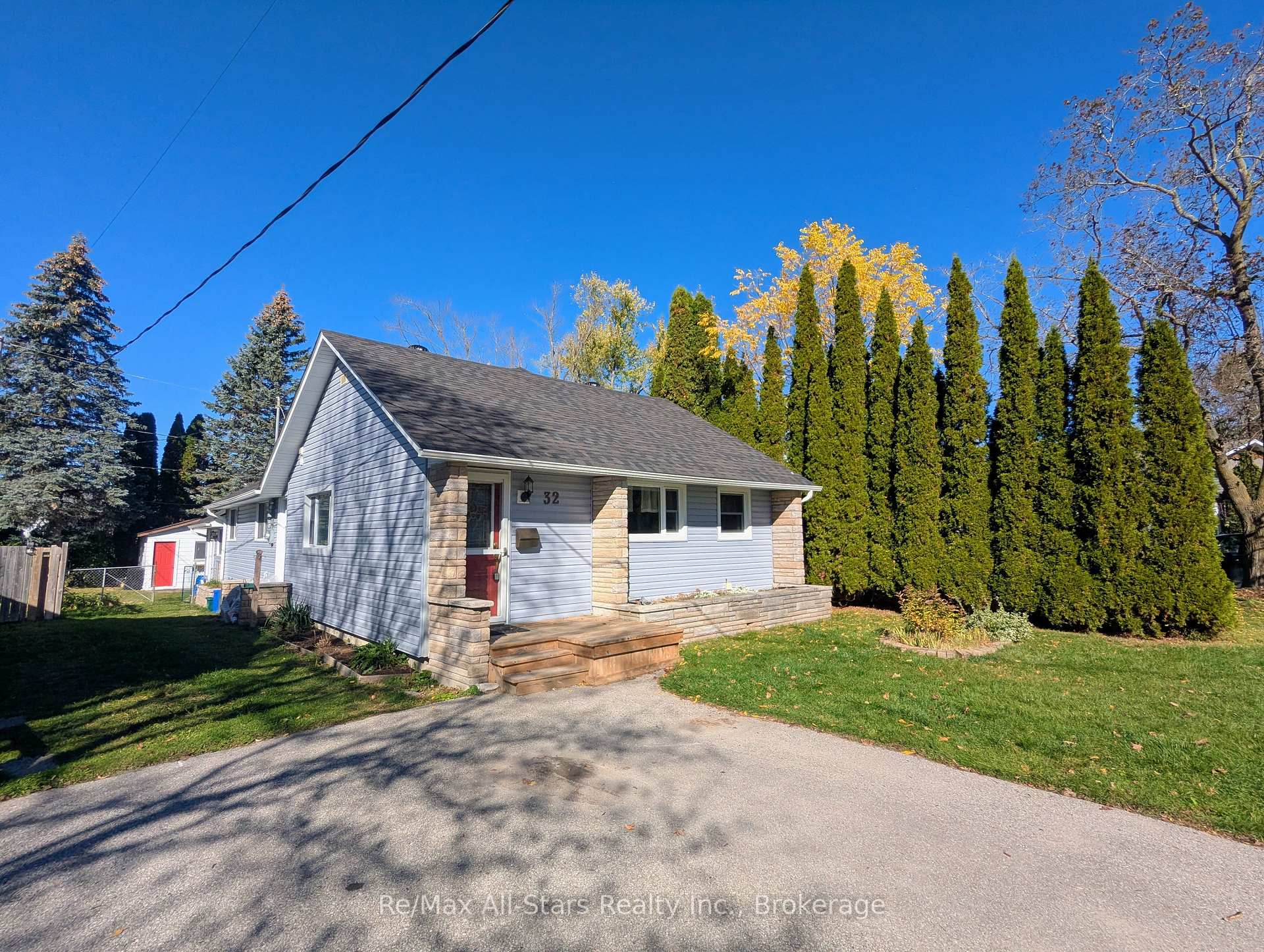 Photo of 32 Churchill Crescent