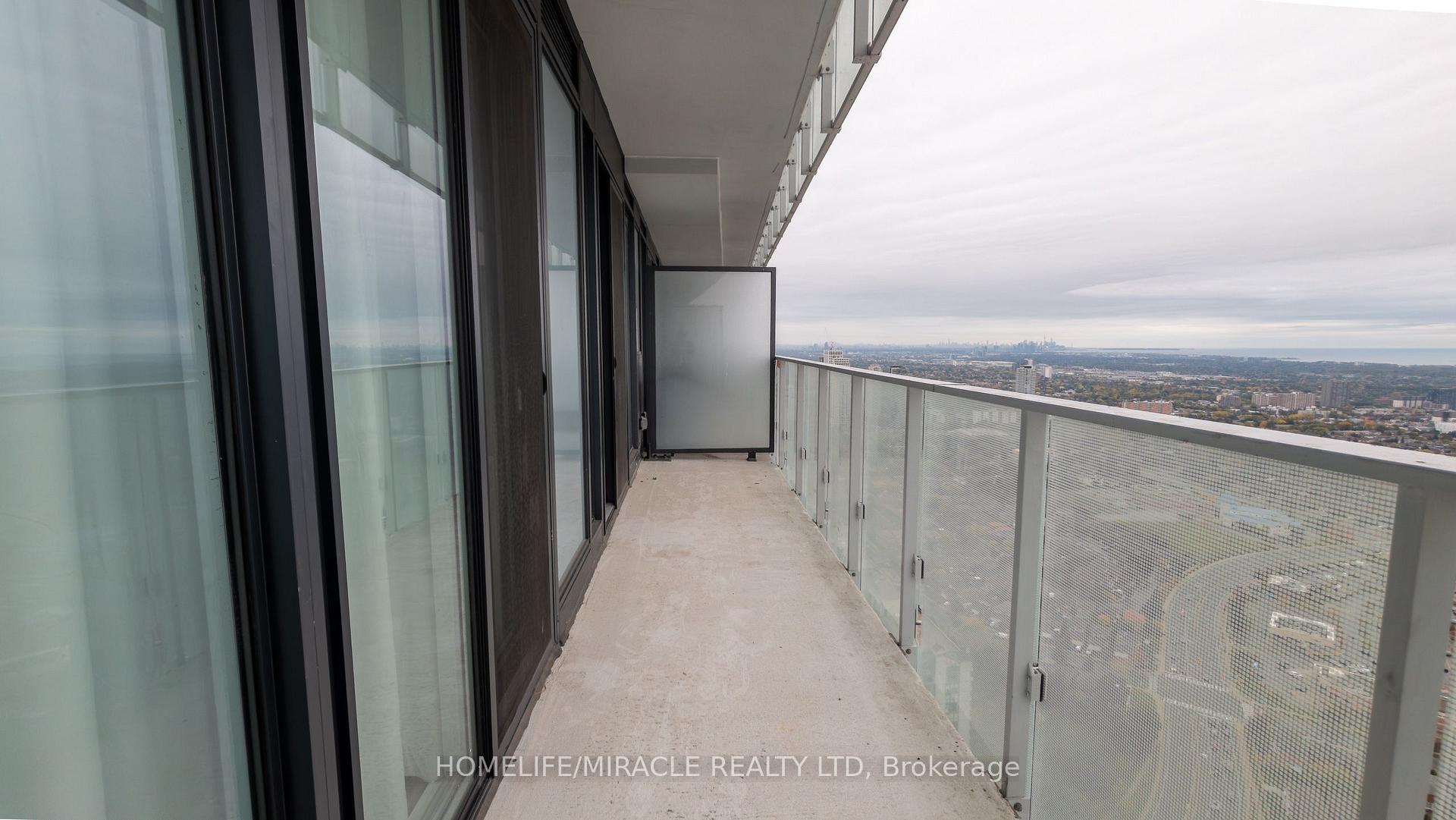 Photo 4 of Unit 4407, 3883 Quartz Road, Mississauga, City Centre — HOMEH