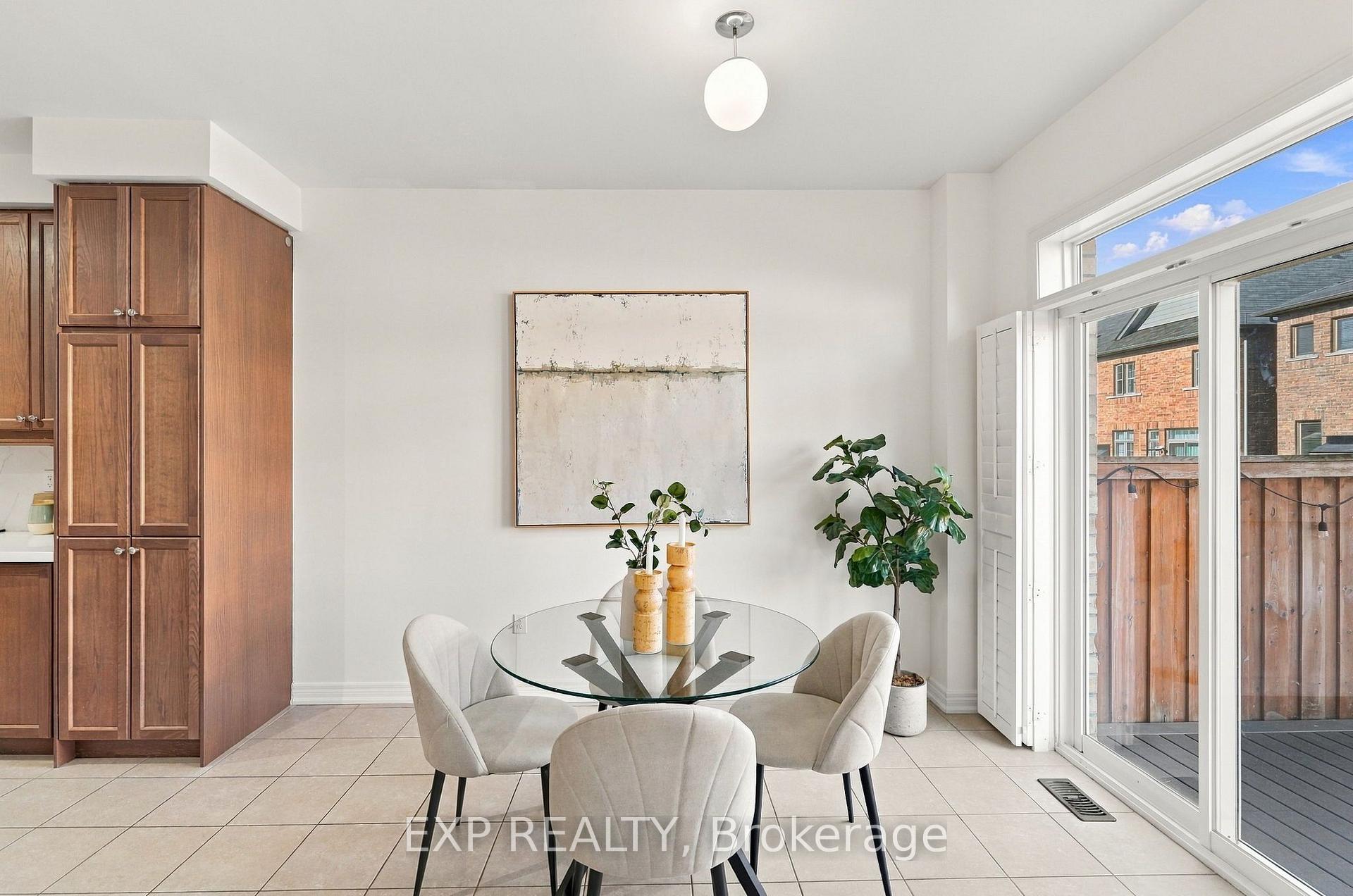 Photo 13 of 262 Wilfred Murison Avenue, Markham, Berczy — HOMEH