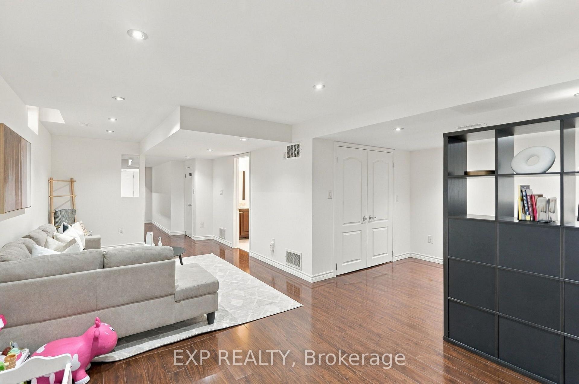 Photo 35 of 262 Wilfred Murison Avenue, Markham, Berczy — HOMEH