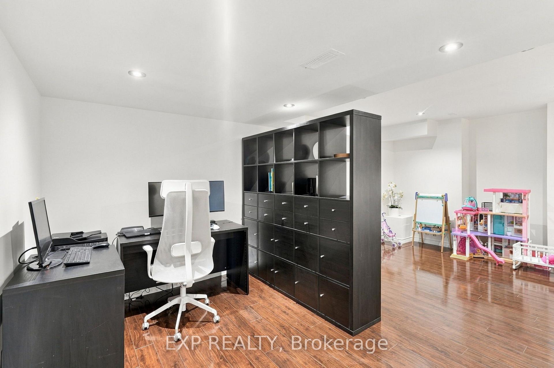 Photo 36 of 262 Wilfred Murison Avenue, Markham, Berczy — HOMEH