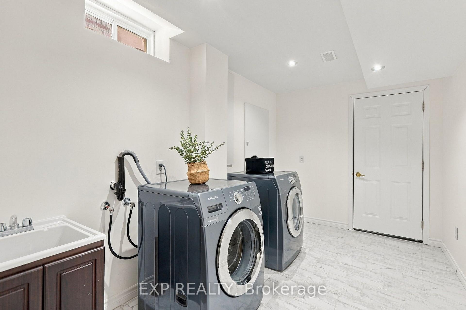 Photo 38 of 262 Wilfred Murison Avenue, Markham, Berczy — HOMEH