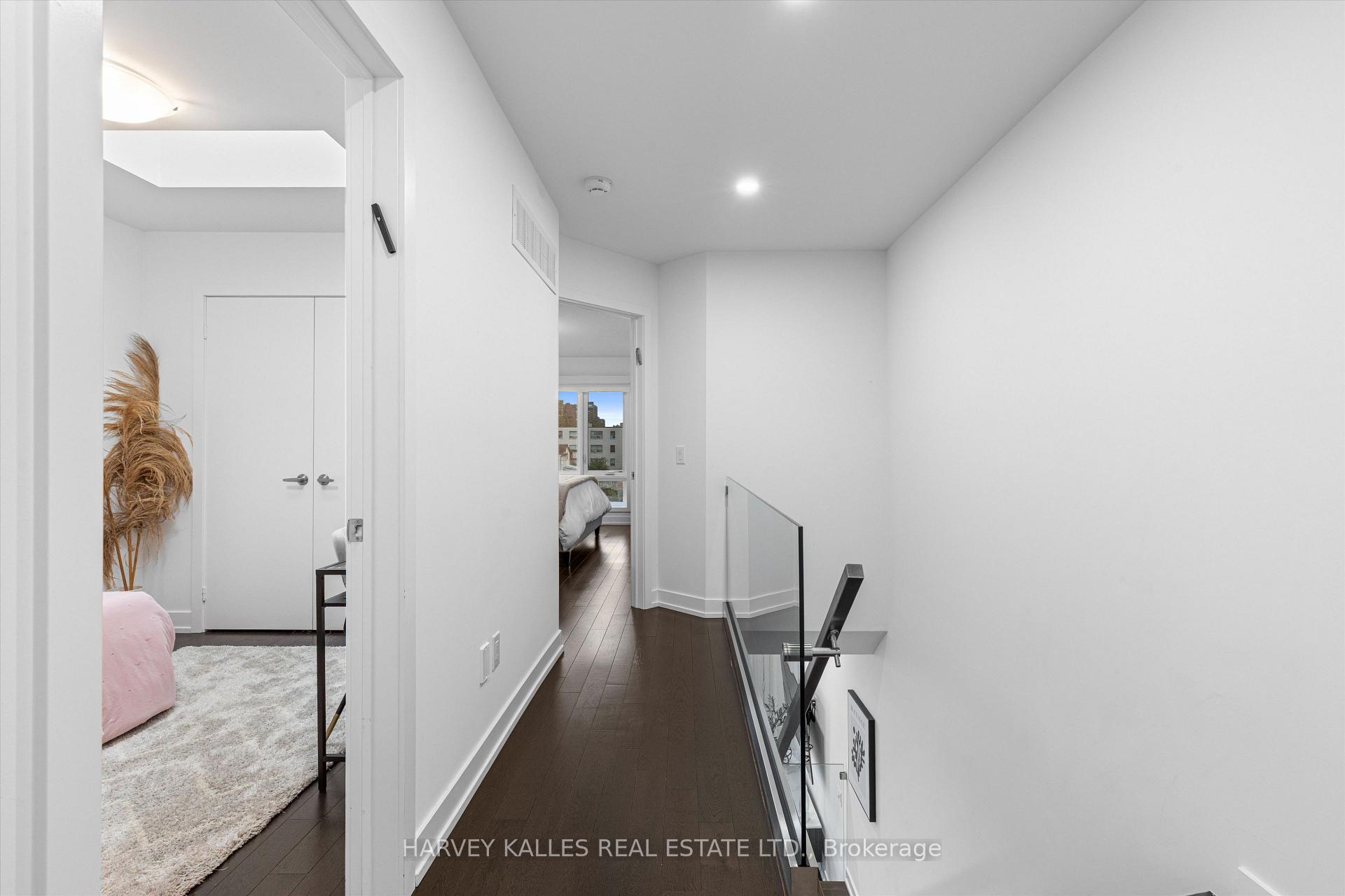 Photo 23 of 609A Harvie Avenue, Toronto, Caledonia-Fairbank — HOMEH