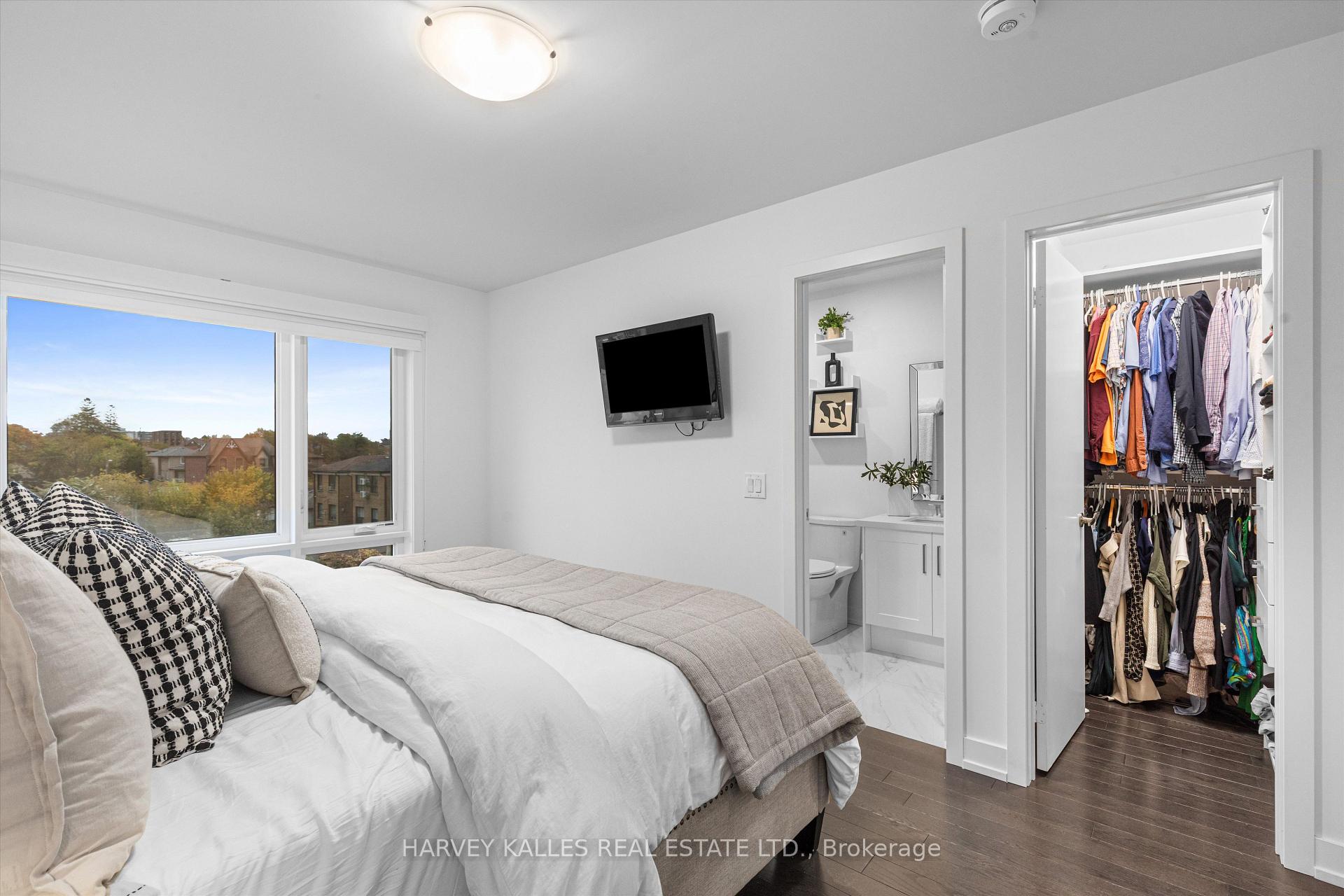 Photo 29 of 609A Harvie Avenue, Toronto, Caledonia-Fairbank — HOMEH