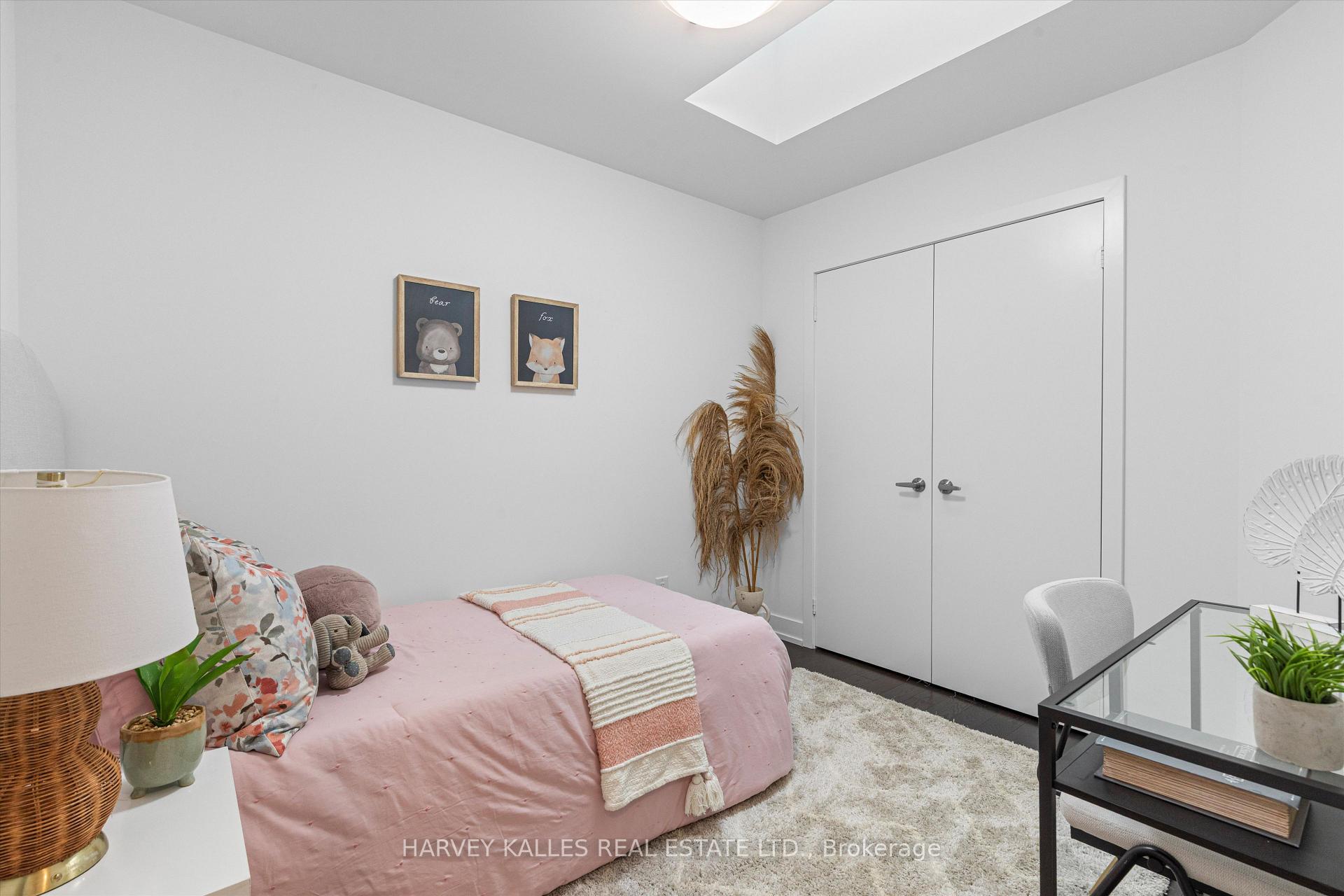 Photo 37 of 609A Harvie Avenue, Toronto, Caledonia-Fairbank — HOMEH
