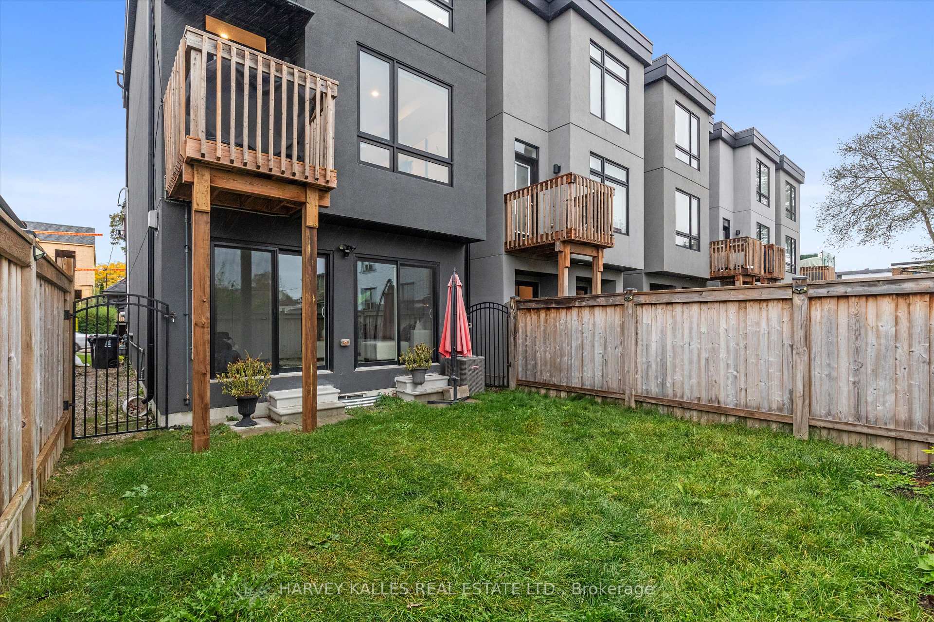 Photo 53 of 609A Harvie Avenue, Toronto, Caledonia-Fairbank — HOMEH