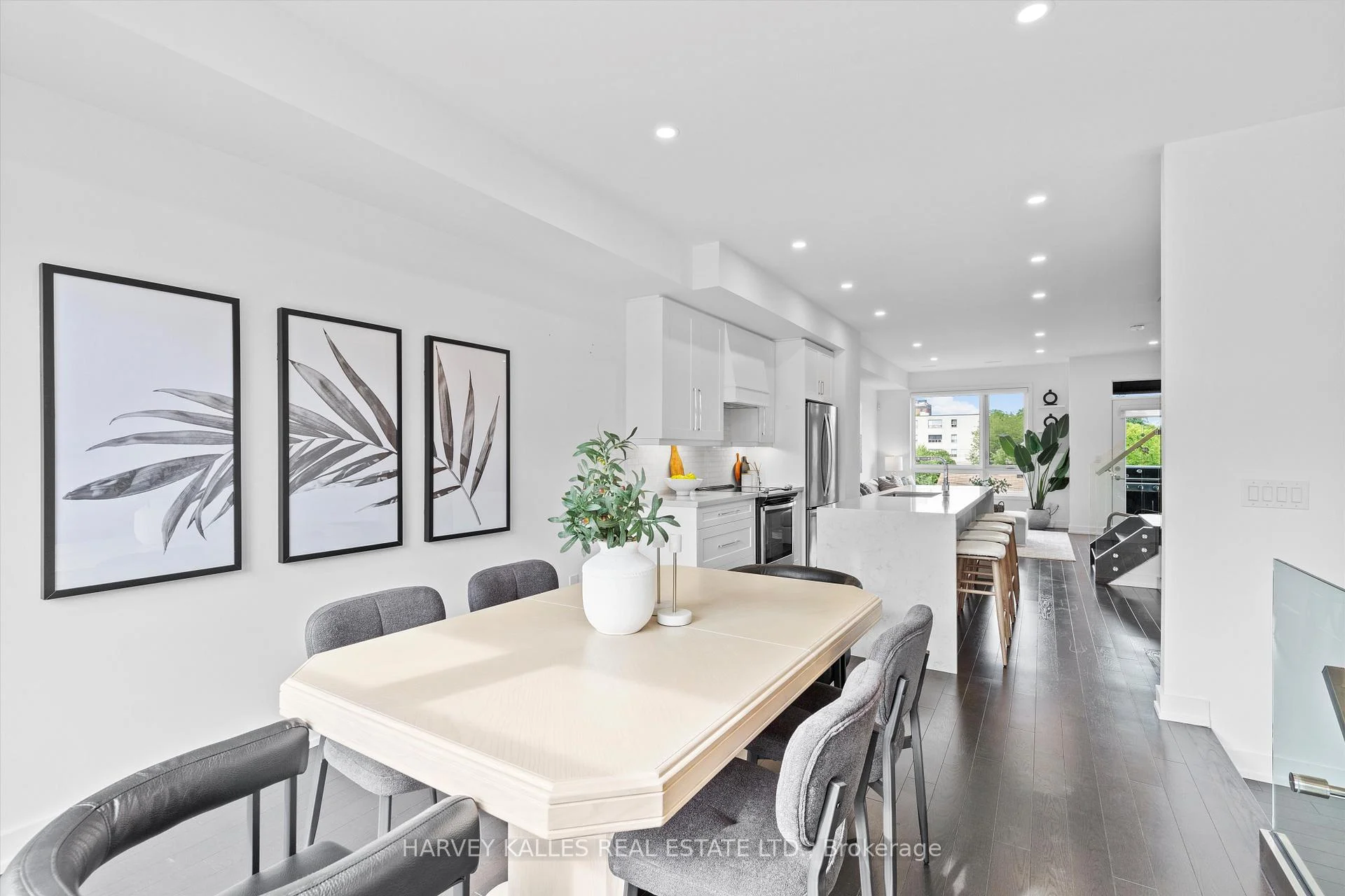 Photo 10 of 609A Harvie Avenue, Toronto, Caledonia-Fairbank — HOMEH