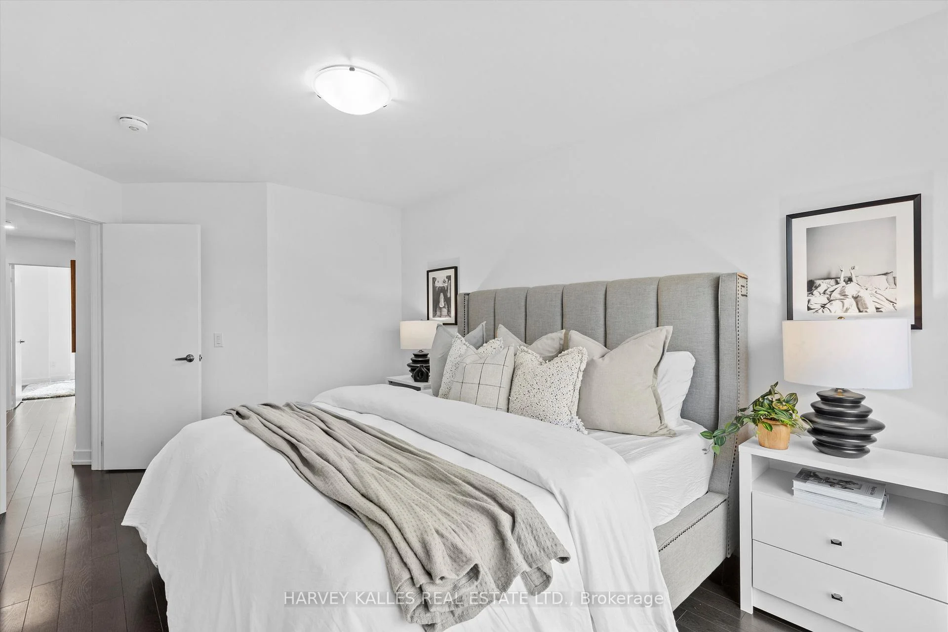 Photo 30 of 609A Harvie Avenue, Toronto, Caledonia-Fairbank — HOMEH