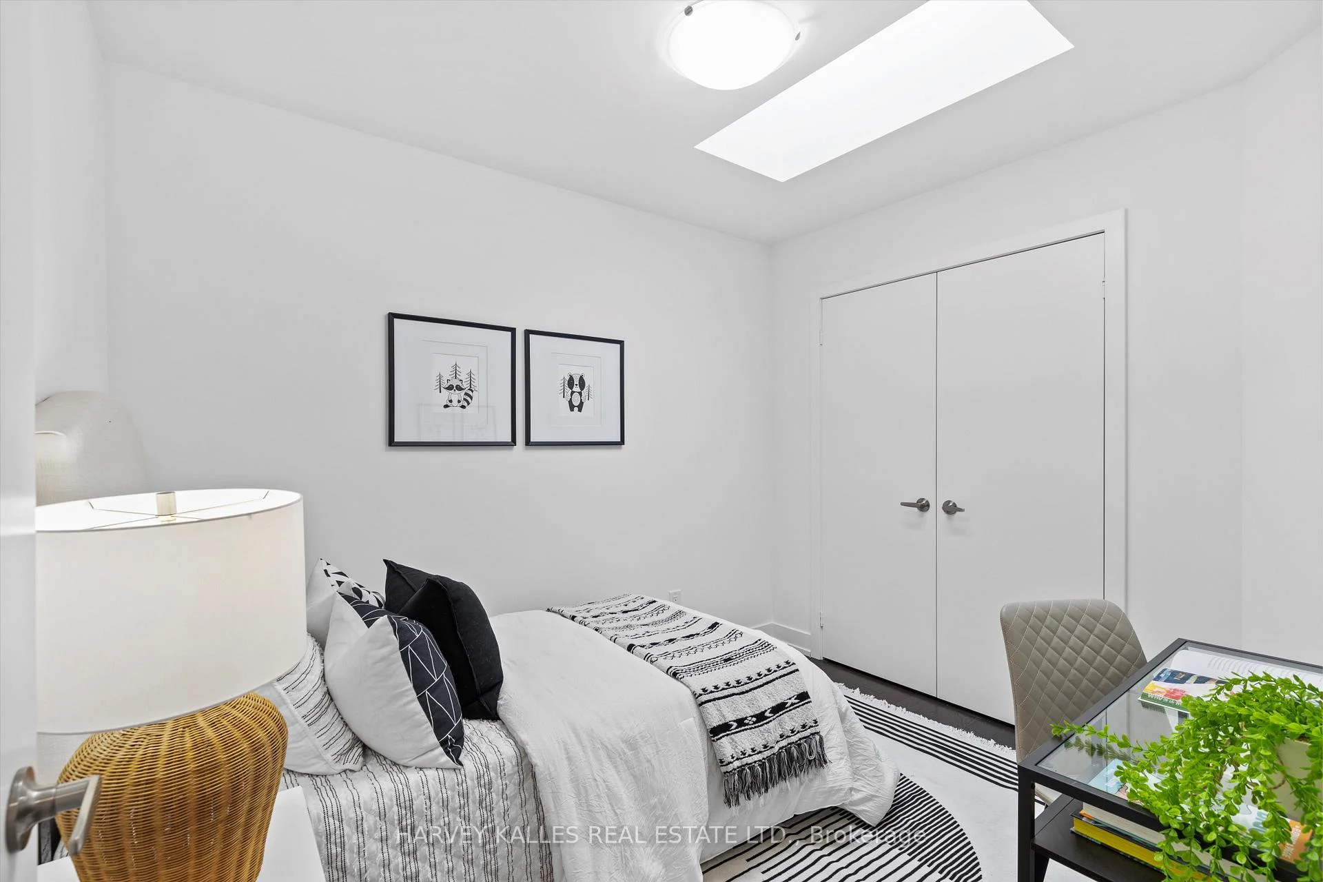 Photo 46 of 609A Harvie Avenue, Toronto, Caledonia-Fairbank — HOMEH