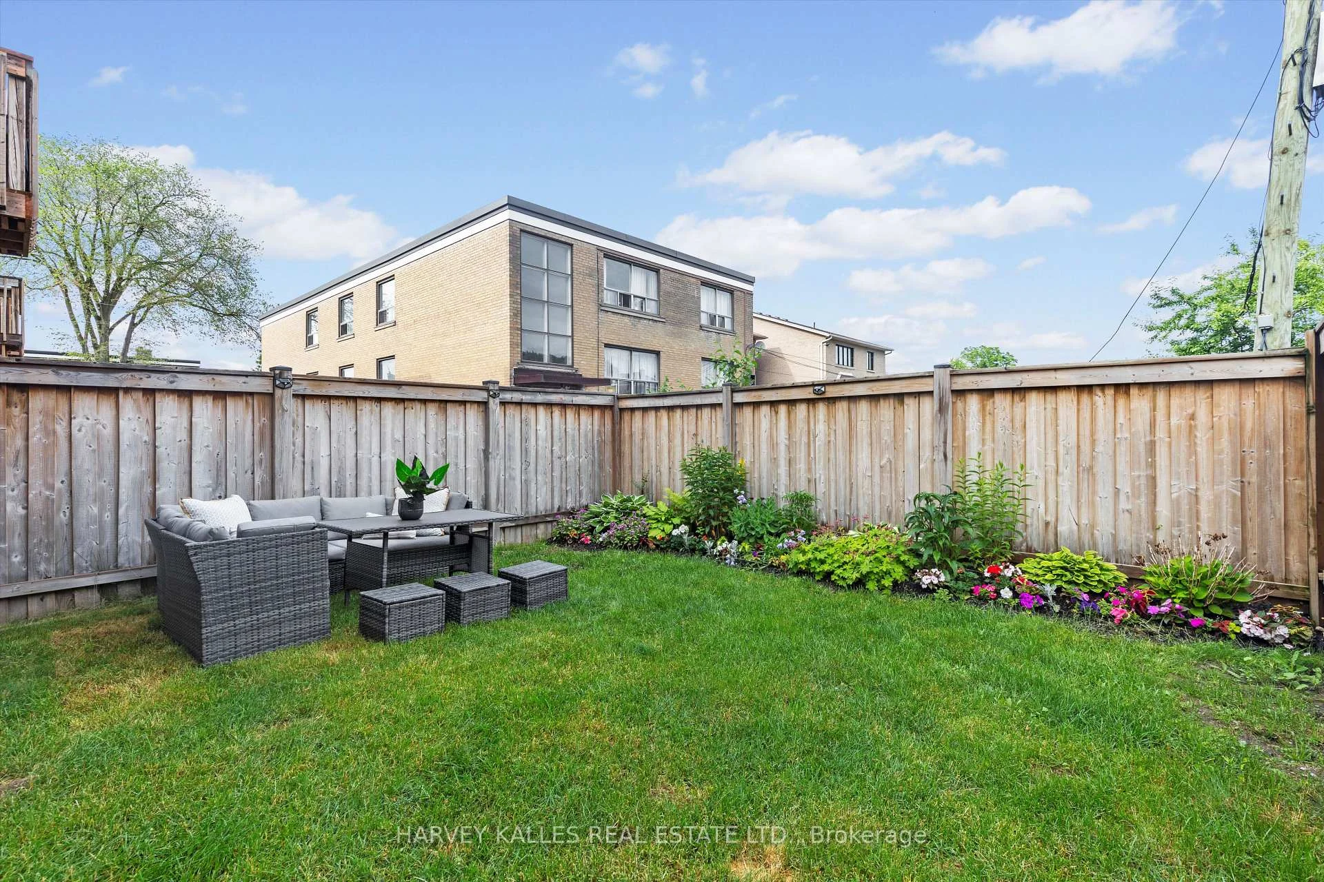 Photo 58 of 609A Harvie Avenue, Toronto, Caledonia-Fairbank — HOMEH