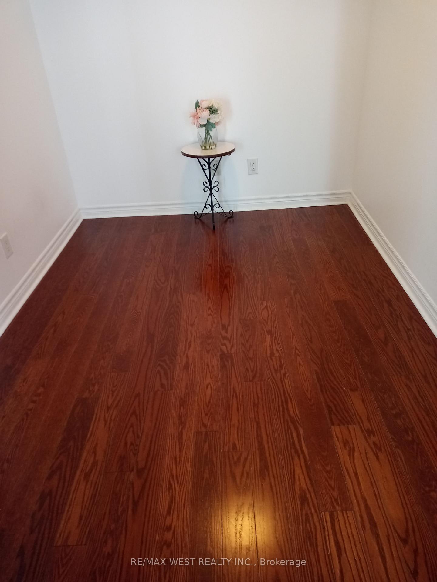Photo 13 of Unit 522, 27 Rean Drive, North York, Bayview Village — HOMEH