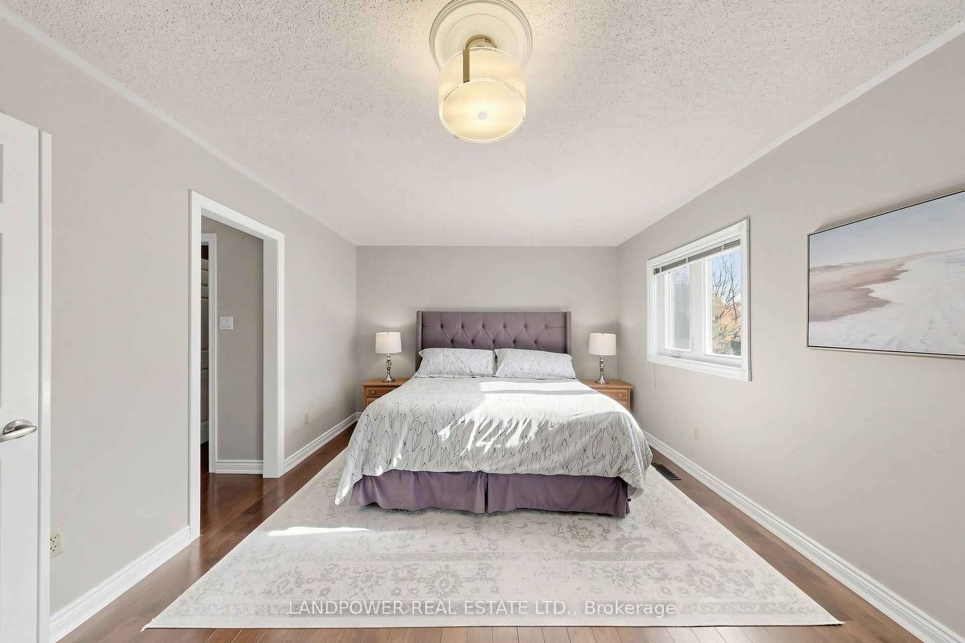 Photo 20 of 2582 Burnford Trail, Mississauga, Erin Mills — HOMEH