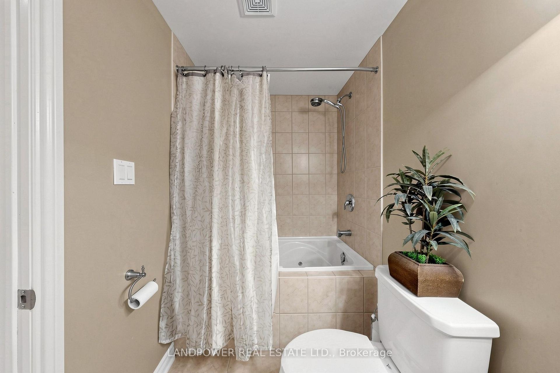 Photo 45 of 2582 Burnford Trail, Mississauga, Erin Mills — HOMEH