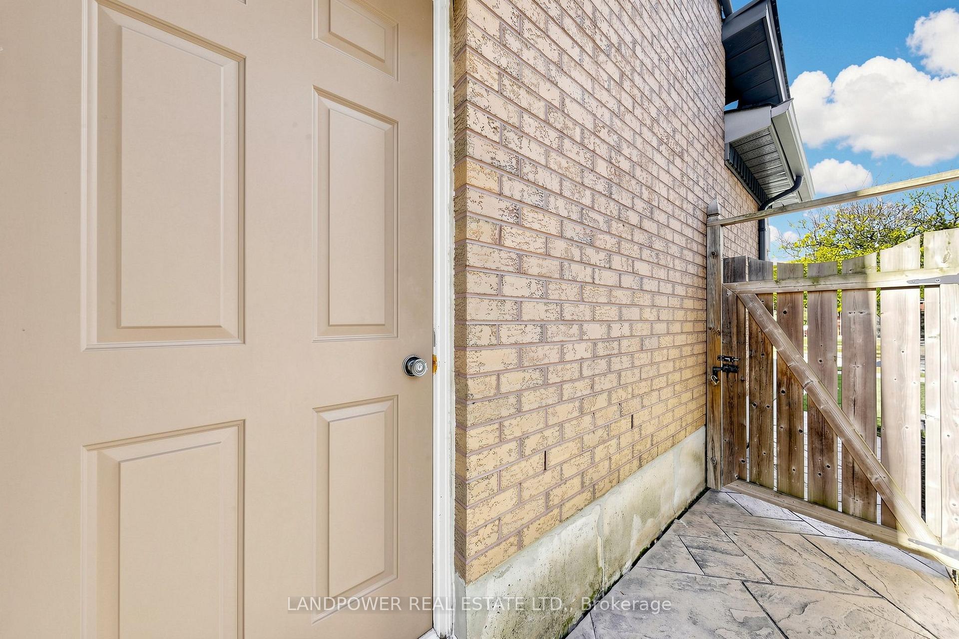 Photo 50 of 2582 Burnford Trail, Mississauga, Erin Mills — HOMEH